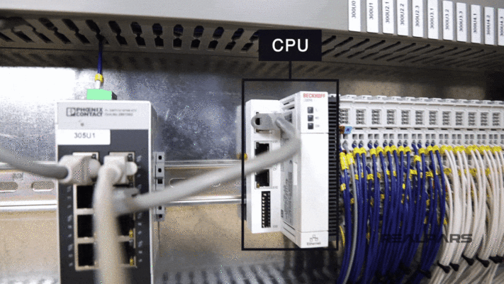 17 cpu indicators ports and switches 711x400 - آموزش پایه تابلو برق